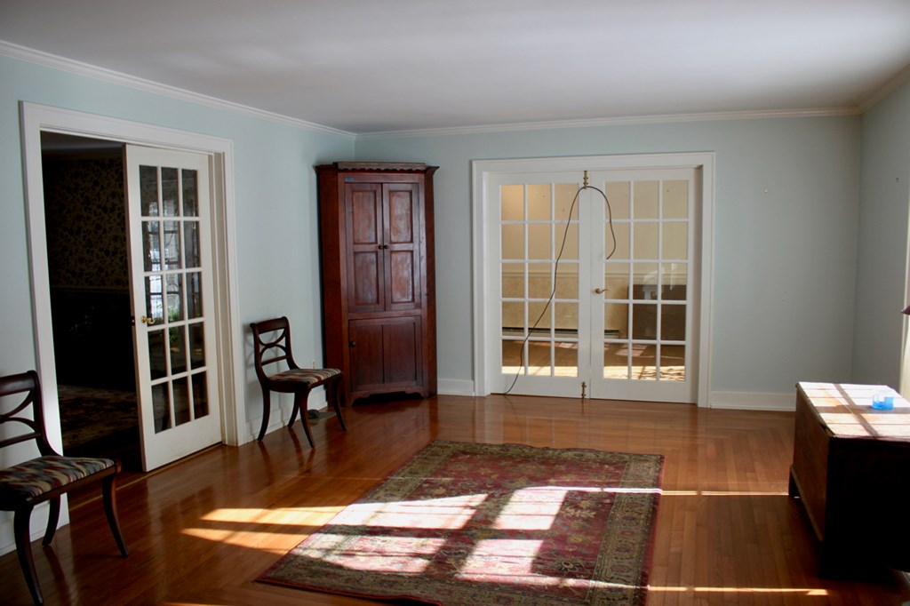 657 Forest Lane Franklin, PA 16323 - Photo 8 of 15 a view of a livingroom with furniture hardwood floor and a living room