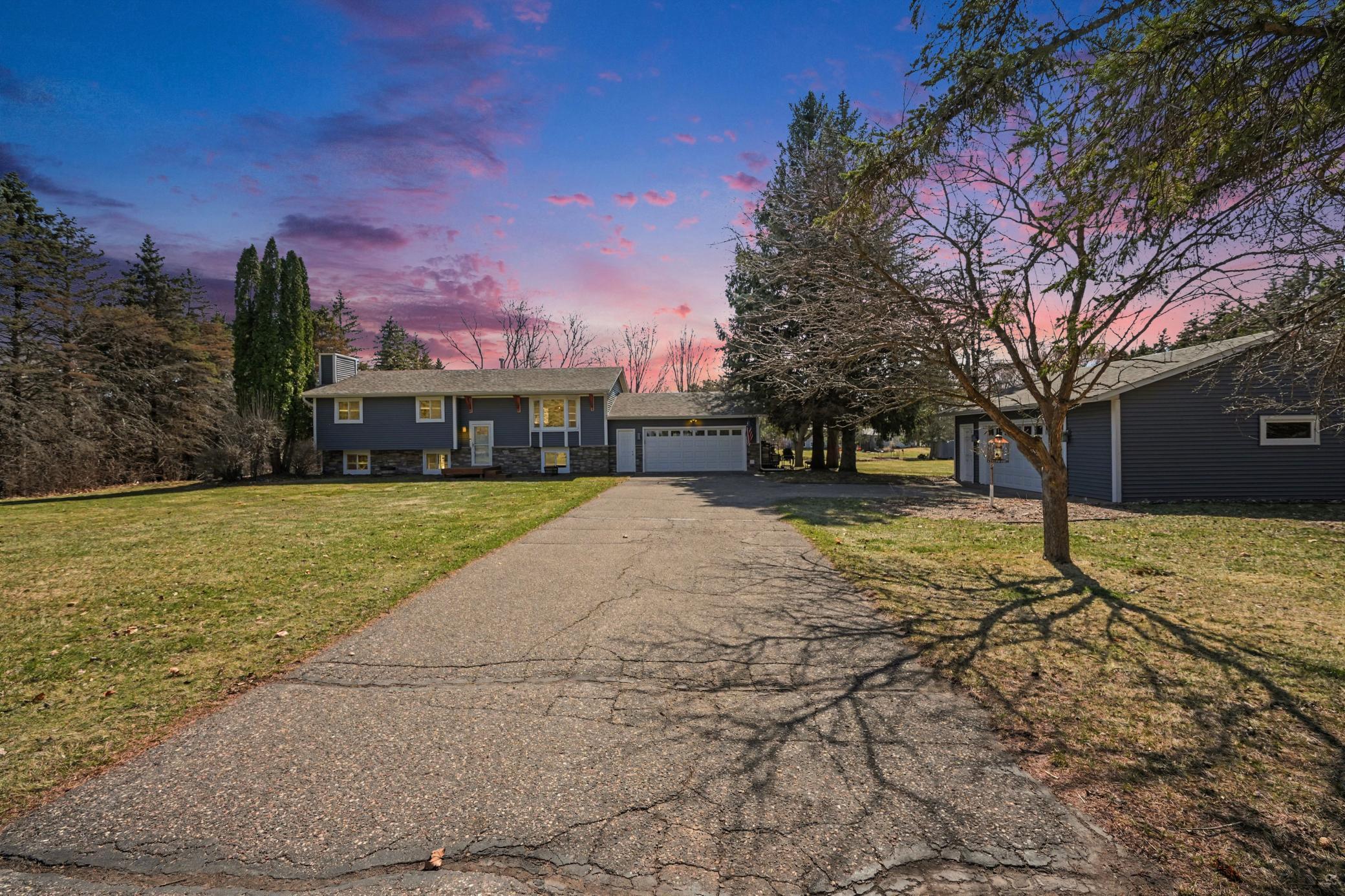 471 McCutcheon Road Hudson, WI 54016 - Photo 2 of 43