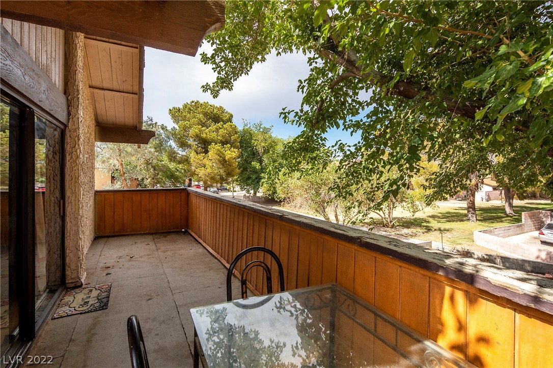 4801 Summerhill Road Las Vegas, NV 89121 - Photo 18 of 28 Gallery Image 18