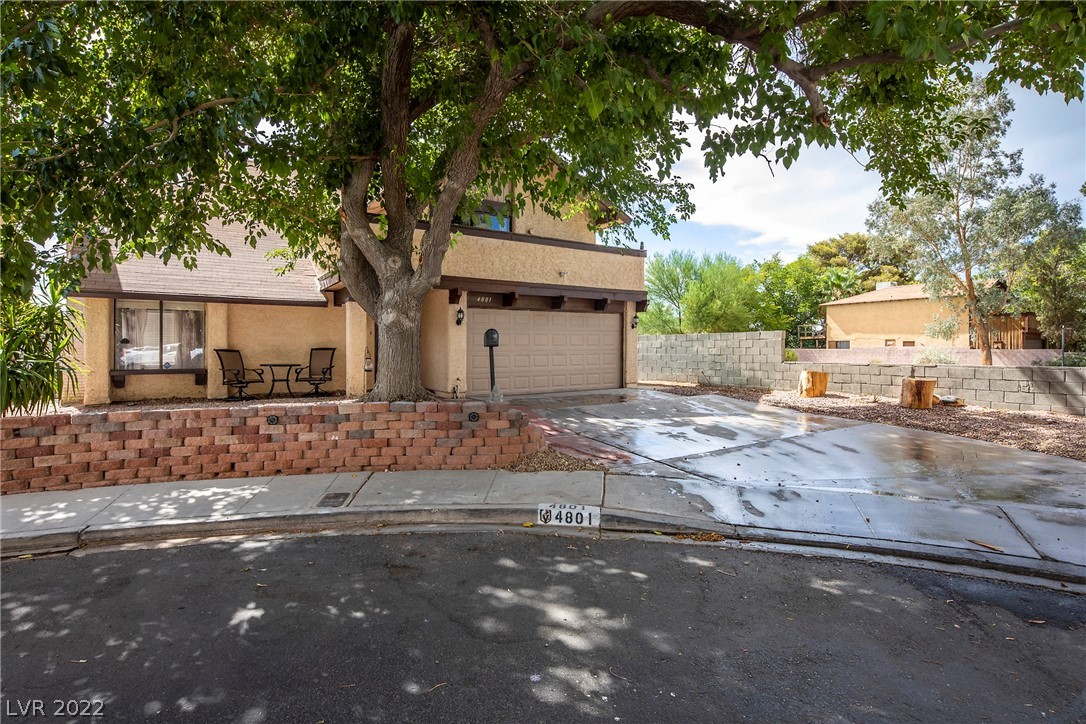 4801 Summerhill Road Las Vegas, NV 89121 - Photo 2 of 28 Gallery Image 2