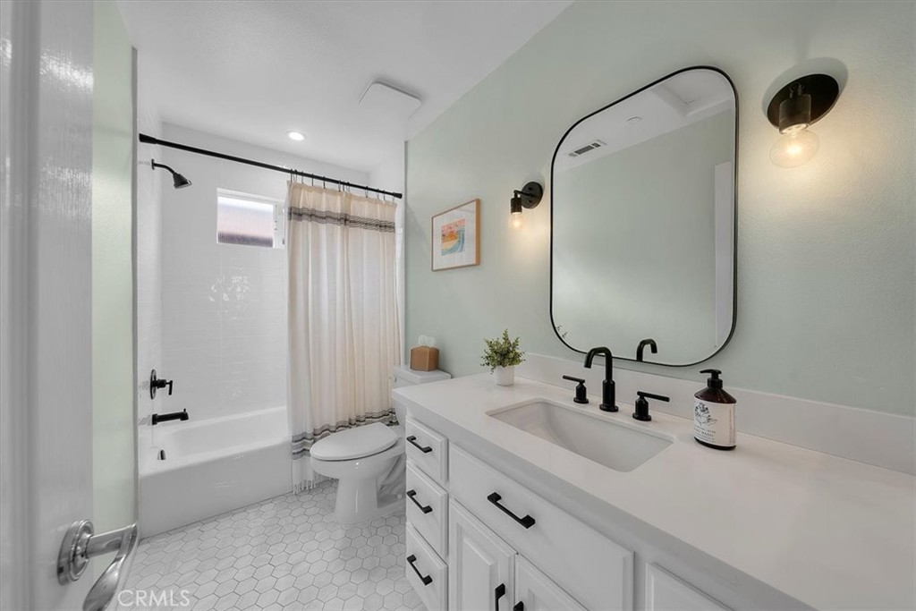 1817 Clark Lane, Unit B Redondo Beach, CA 90278 - Photo 42 of 54