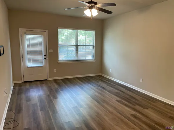 $1,750 | 2872 South Roth Avenue, Gonzales, LA 70737