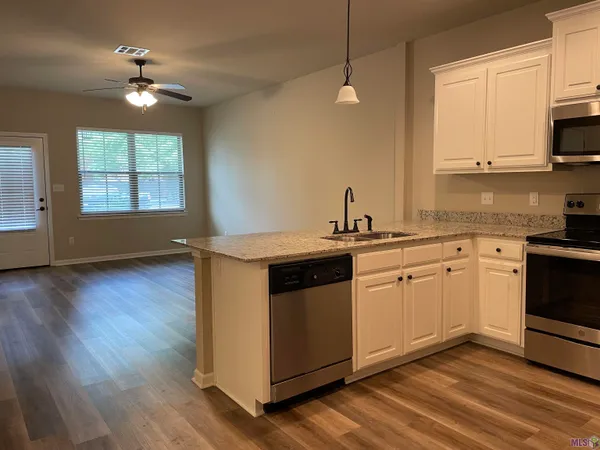 $1,750 | 2872 South Roth Avenue, Gonzales, LA 70737