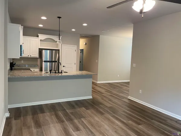 $1,750 | 2872 South Roth Avenue, Gonzales, LA 70737