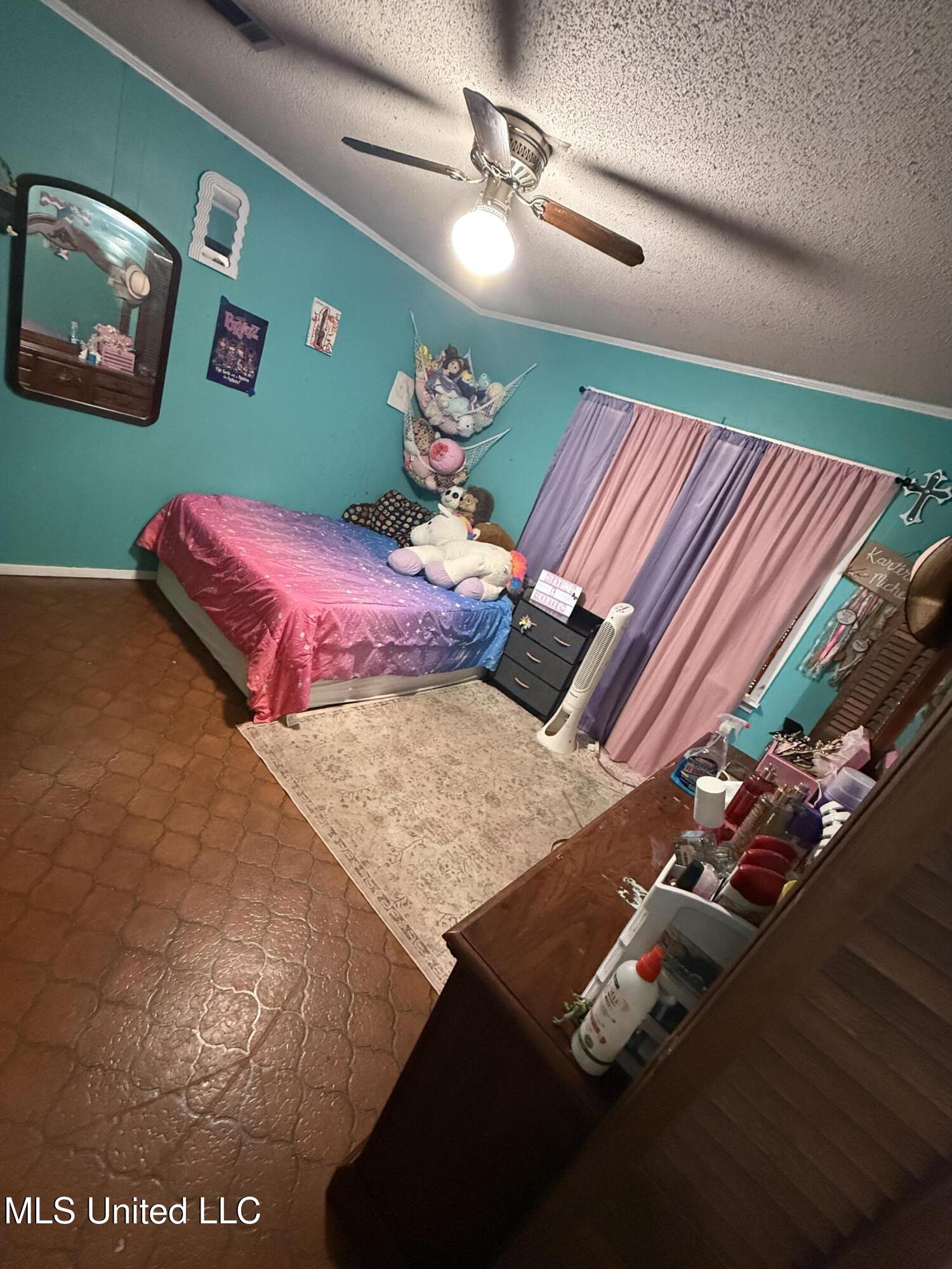 47 Deer Creek Road Lumberton, MS 39455 - Photo 5 of 11 IMG_4821-preview