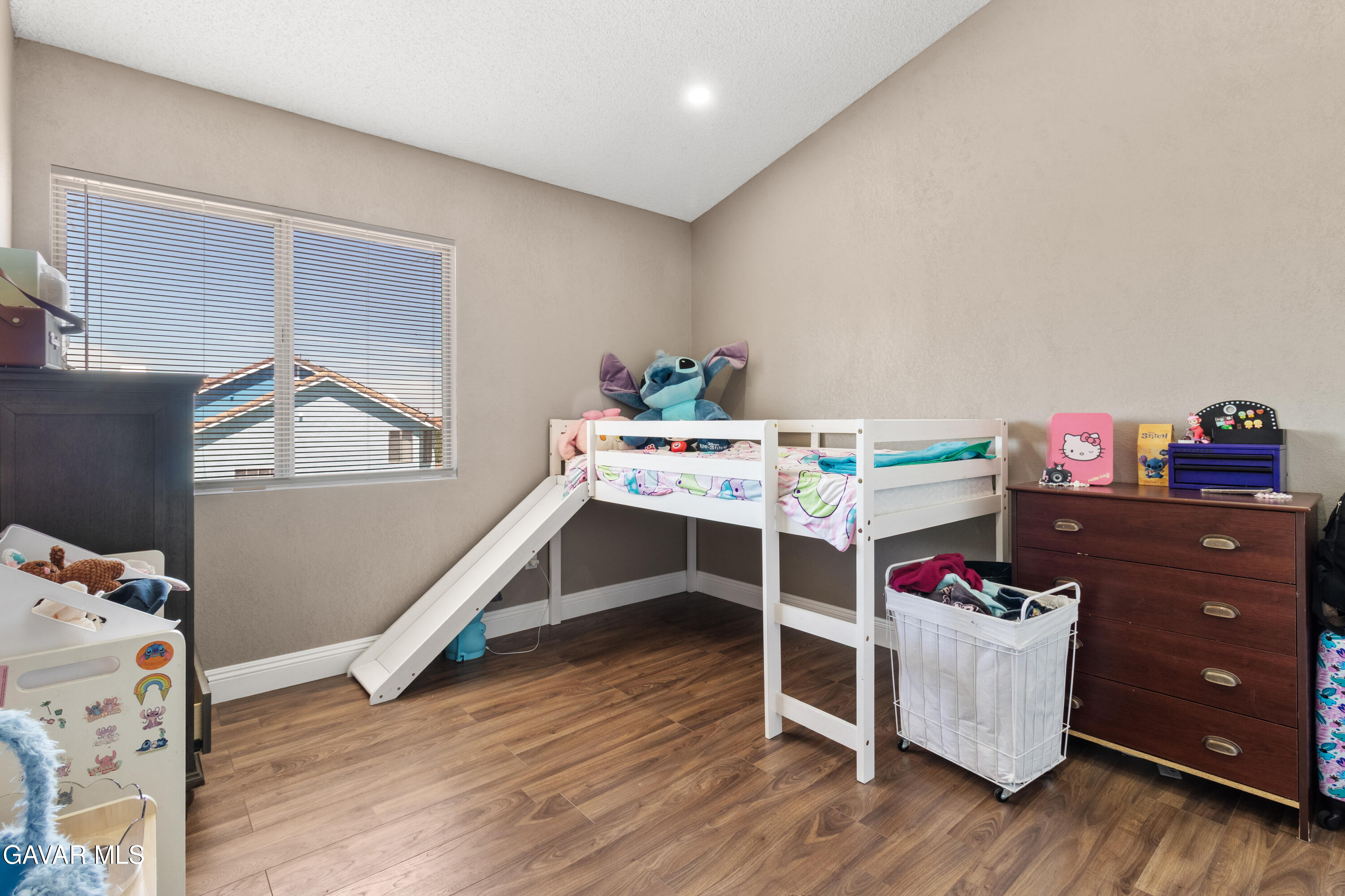 2123 East Ave R12 Palmdale, CA 93550 - Photo 22 of 34 Bedroom 3-1