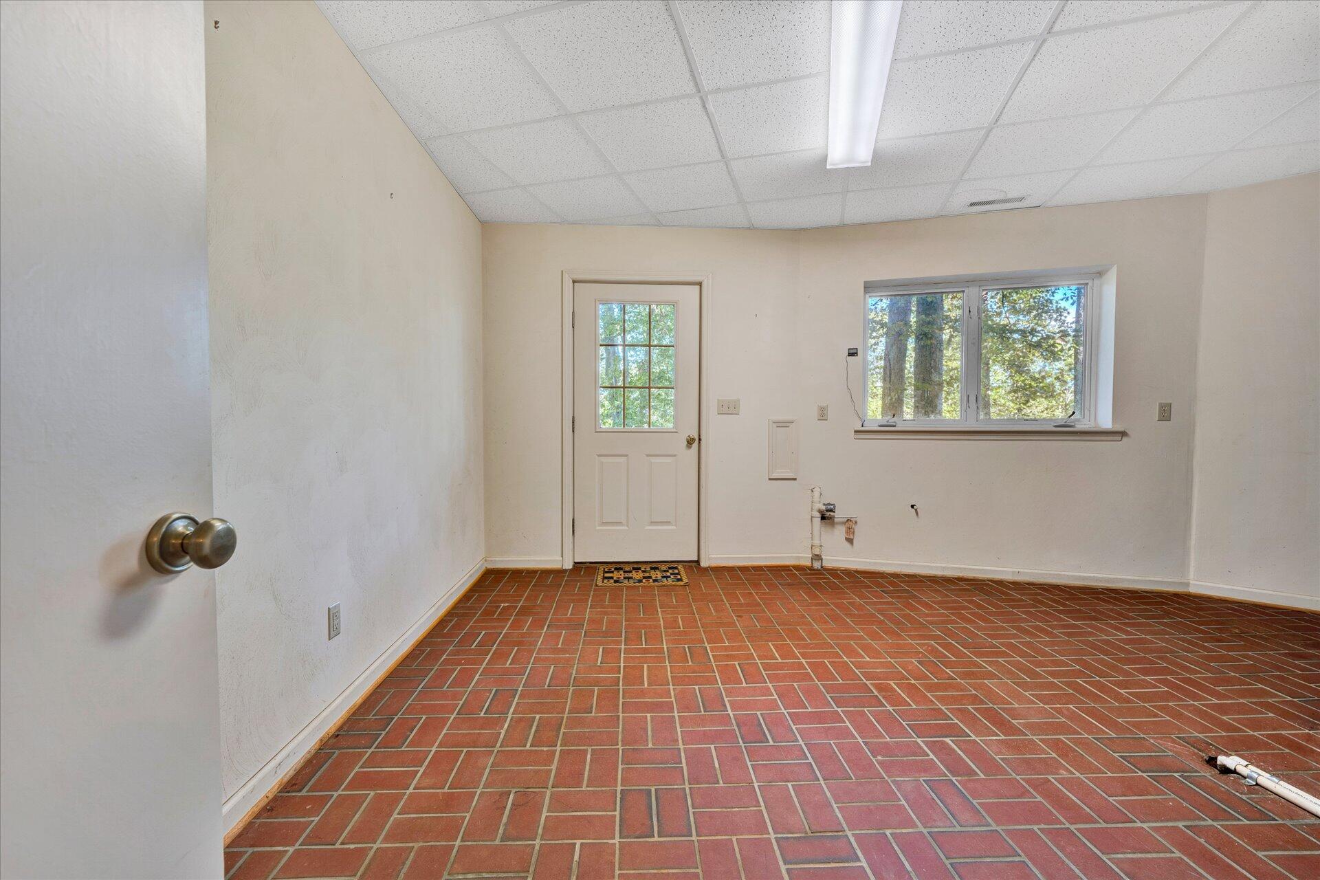 985 Iron Ridge Road Rocky Mount, VA 24151 - Photo 25 of 39 21-DSC00064