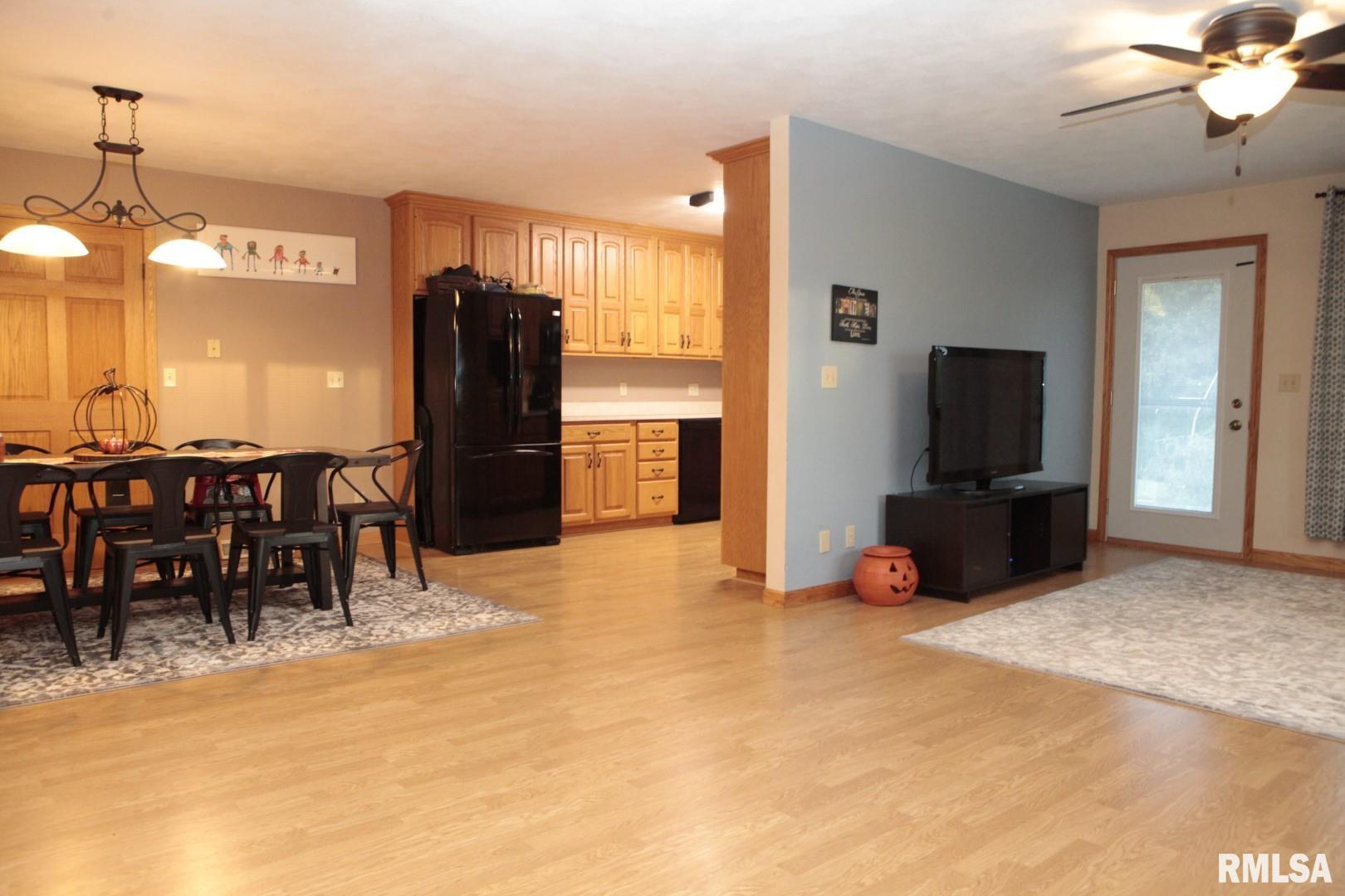 130 East Ripley Street Tremont, IL 61568 - Photo 9 of 38 Gallery Image 9