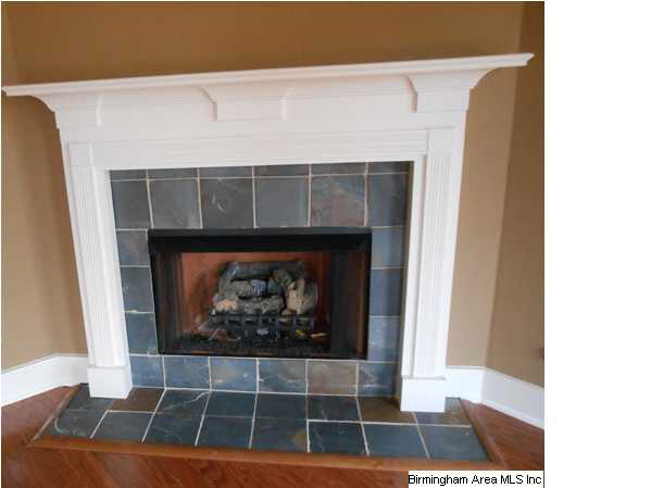 1229 Grants Way Birmingham, AL 35210 - Photo 4 of 5