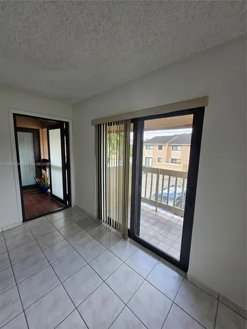 $2,050 | 15401 Southwest 80th Street, Unit 2027, Miami, FL 33193