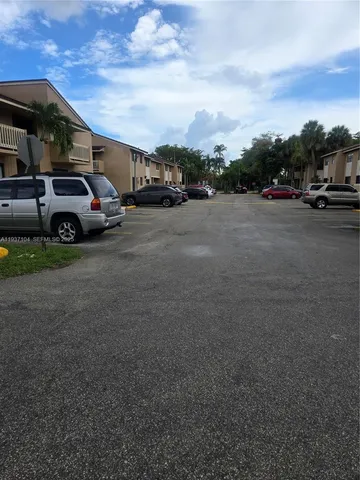 $2,050 | 15401 Southwest 80th Street, Unit 2027, Miami, FL 33193