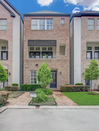 $2,795 | 9532 London Bridge Station, Houston, TX 77045