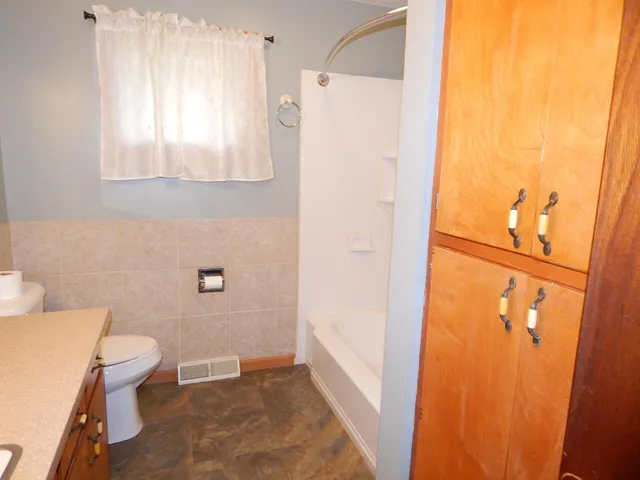 $260,000 | 9245 Alpine Avenue Northwest, Sparta, MI 49345