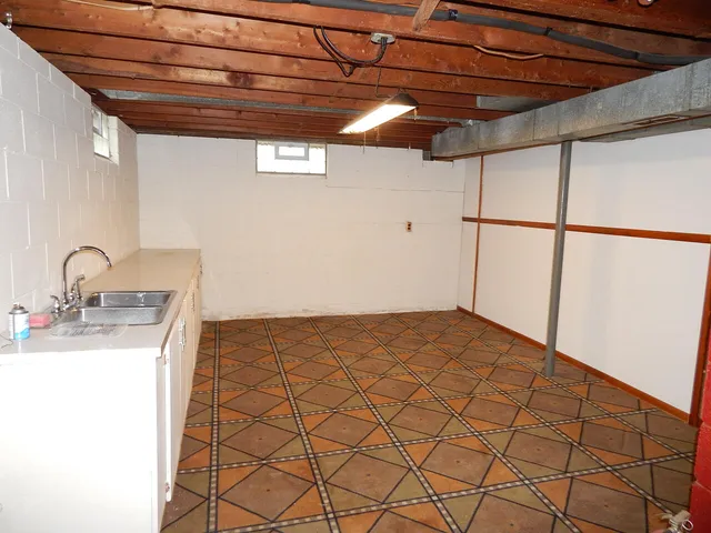 $260,000 | 9245 Alpine Avenue Northwest, Sparta, MI 49345