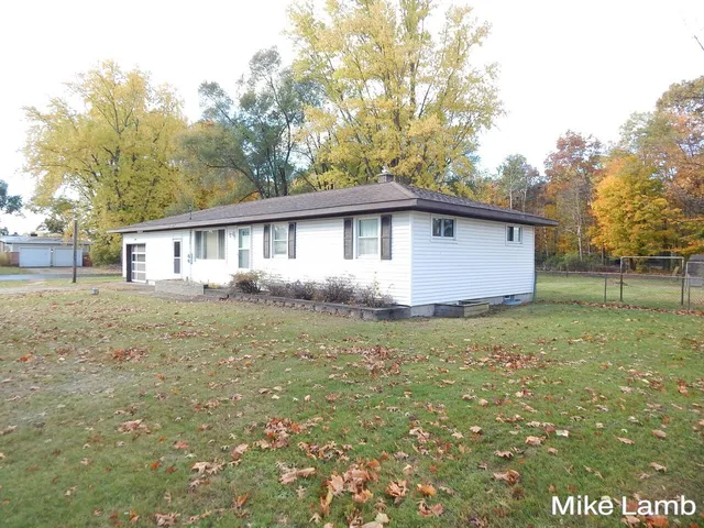 $260,000 | 9245 Alpine Avenue Northwest, Sparta, MI 49345
