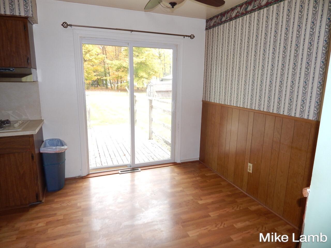 9245 Alpine Avenue Northwest Sparta, MI 49345 - Photo 5 of 28 DSCN7068