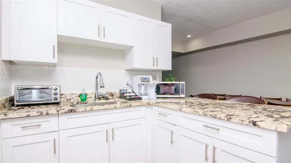 $995,000 | 213 West Warren Avenue, Tampa, FL 33602