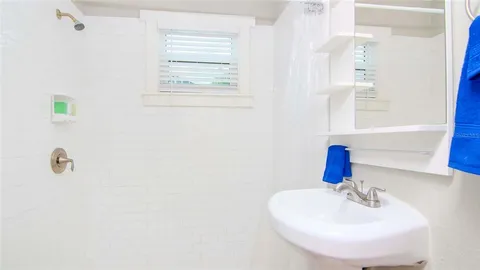 $995,000 | 213 West Warren Avenue, Tampa, FL 33602