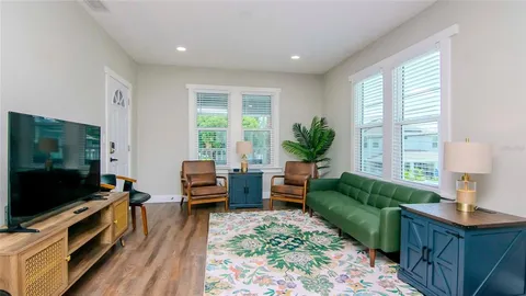 $995,000 | 213 West Warren Avenue, Tampa, FL 33602