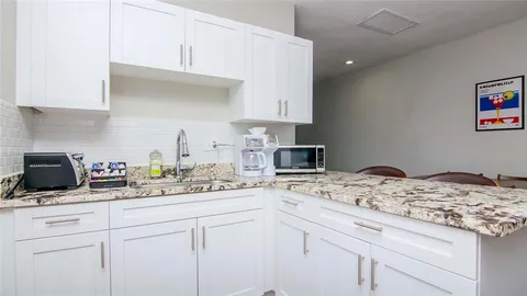 $995,000 | 213 West Warren Avenue, Tampa, FL 33602