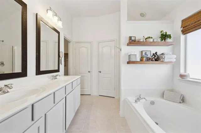 $449,900 | 420 Bentson Drive, Argyle, TX 76226