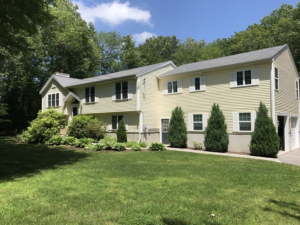 11 Glenview Street Upton, MA 01568 - Photo 1 of 29