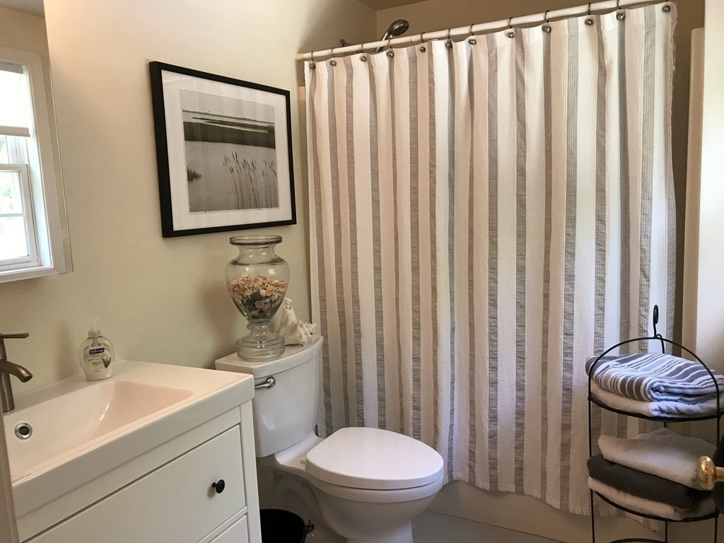 11 Glenview Street Upton, MA 01568 - Photo 13 of 29