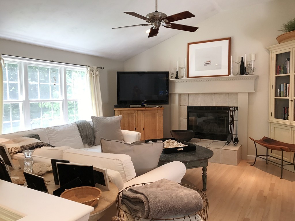 11 Glenview Street Upton, MA 01568 - Photo 6 of 29