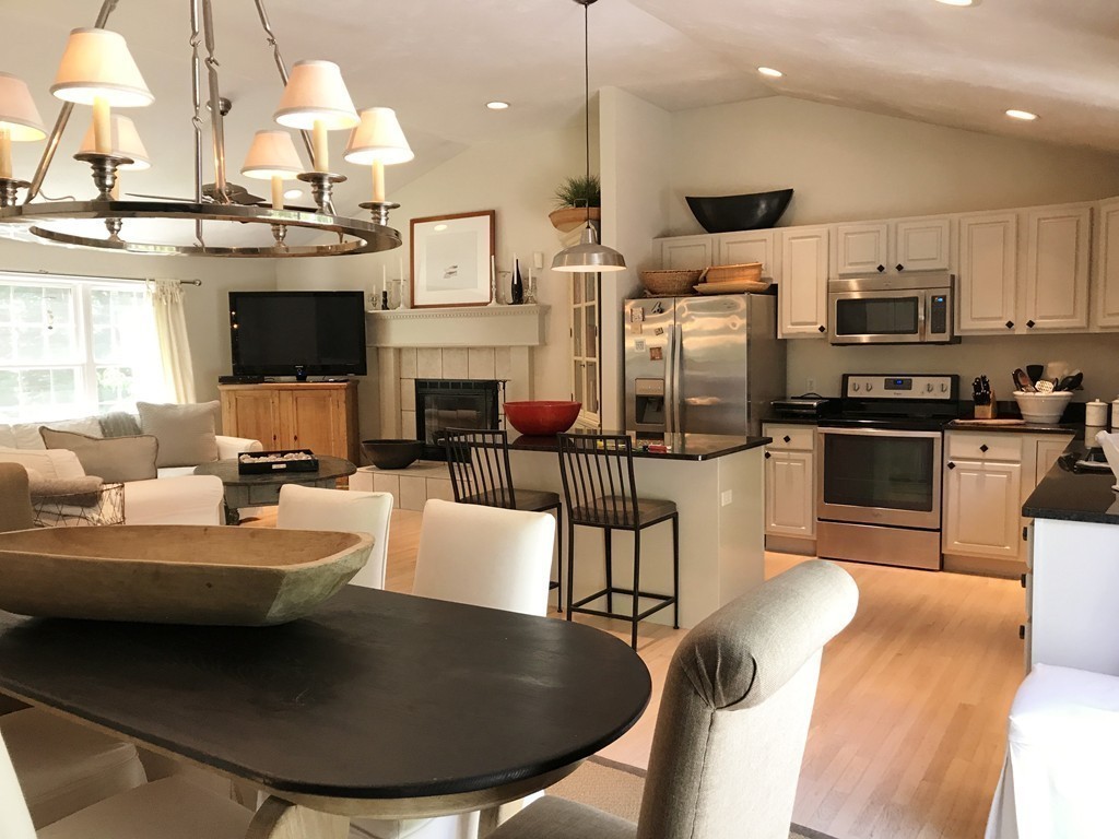 11 Glenview Street Upton, MA 01568 - Photo 7 of 29