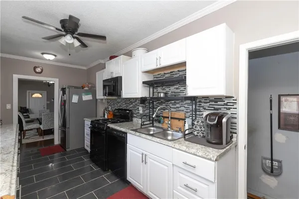 $229,900 | 9400 East 9th Street South, Independence, MO 64053