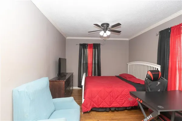 $229,900 | 9400 East 9th Street South, Independence, MO 64053