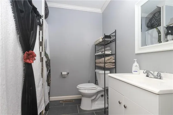 $229,900 | 9400 East 9th Street South, Independence, MO 64053