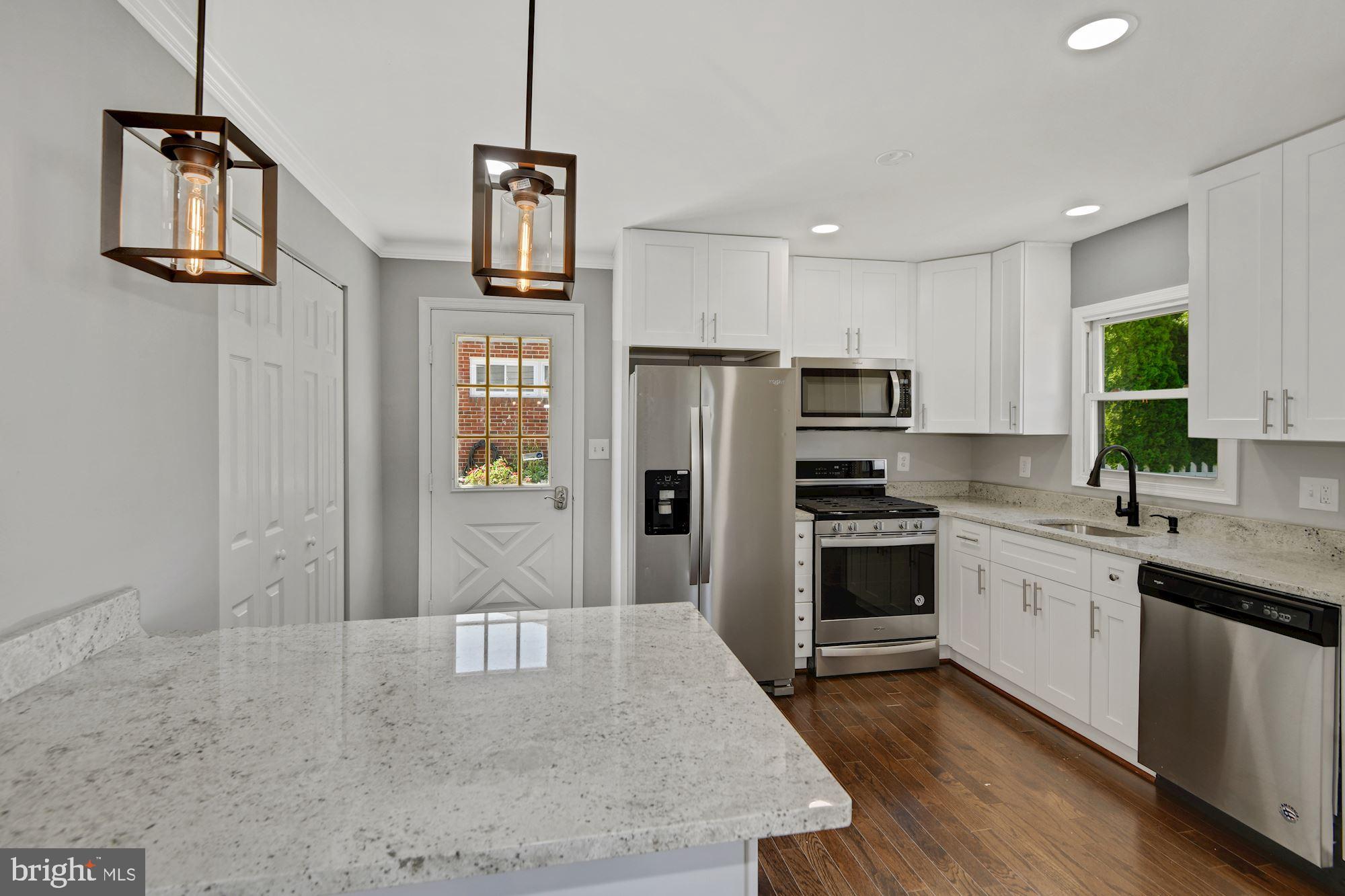5919 Charnwood Road Baltimore, MD 21228 - Photo 8 of 33