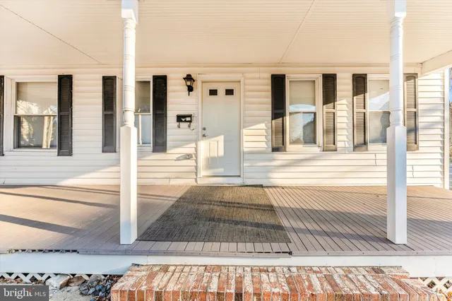 $1,545 | 72 Wayside Avenue, Hagerstown, MD 21740