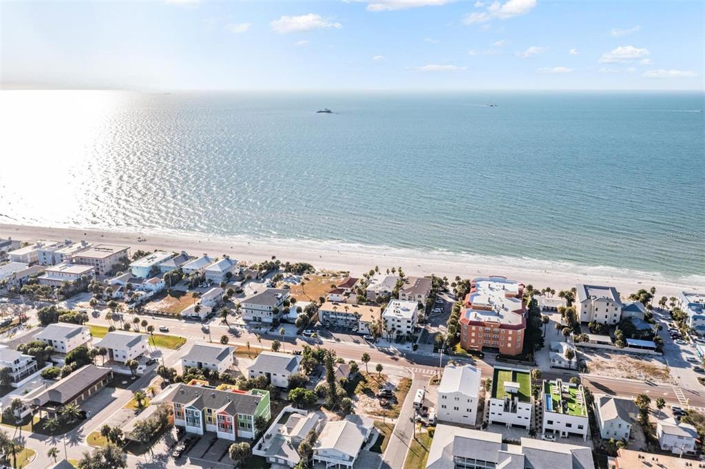 2110 Gulf Boulevard, Unit 8 Indian Rocks Beach, FL 33785 - Photo 27 of 34