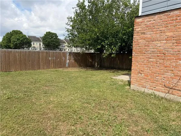 $1,600 | 6910 Bunker Hill Road, New Orleans, LA 70127