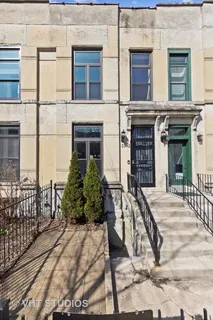 $725,000 | 3342 South Giles Avenue, Chicago, IL 60616