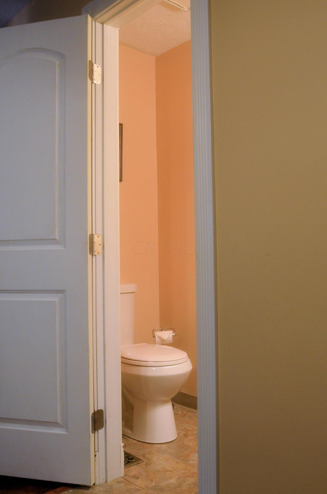 2884 Barrows Road Columbus, OH 43232 - Photo 11 of 26 Gallery Image 11