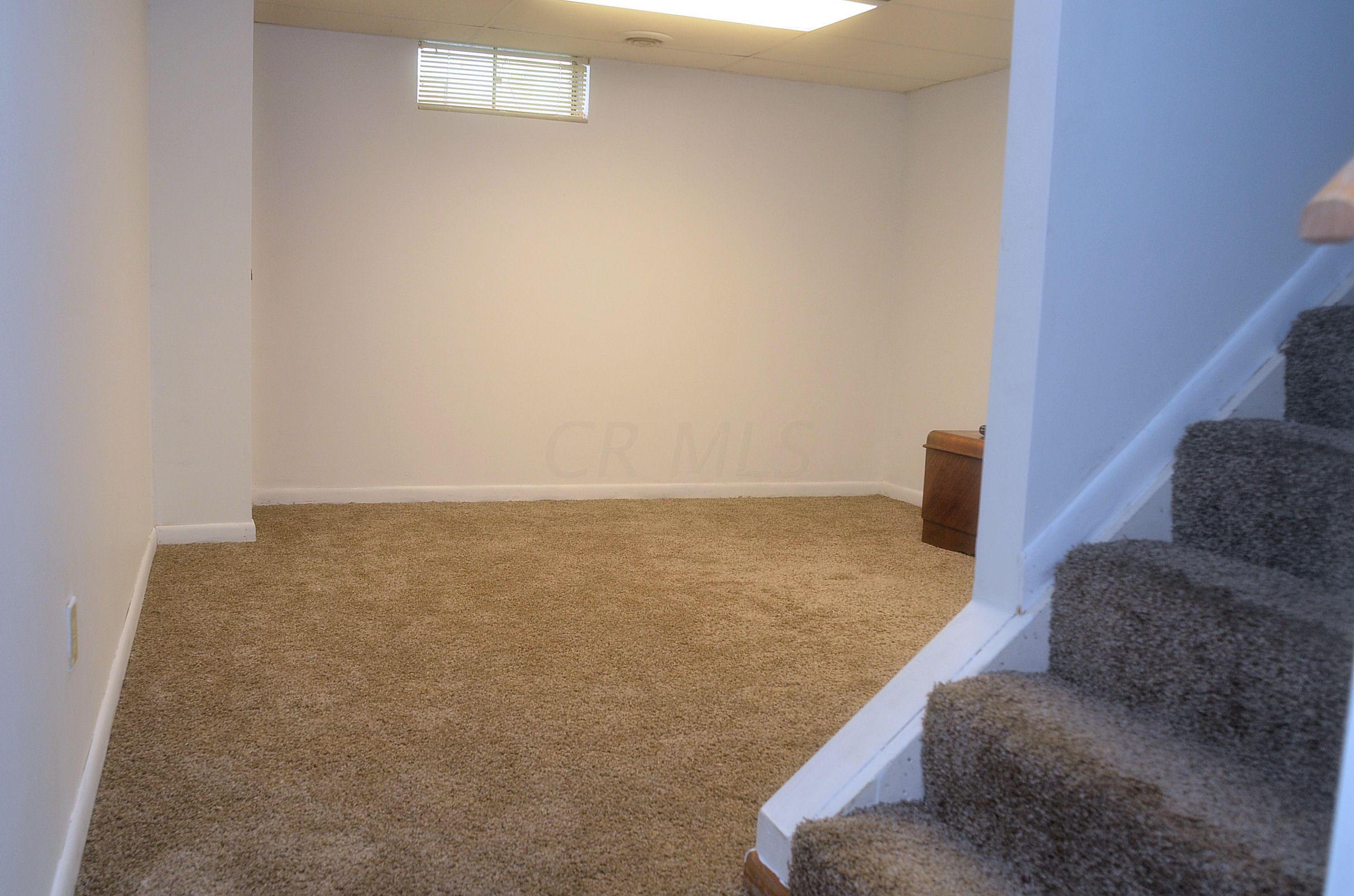 2884 Barrows Road Columbus, OH 43232 - Photo 12 of 26 Gallery Image 12