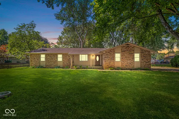 $319,900 | 2525 Colony Court, Carmel, IN 46280