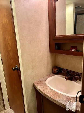 $134,900 | 8785 Northwest Glenwood Road, Amity, MO 64422