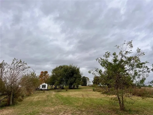 $134,900 | 8785 Northwest Glenwood Road, Amity, MO 64422