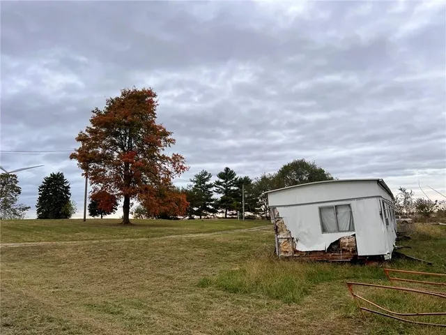 $134,900 | 8785 Northwest Glenwood Road, Amity, MO 64422