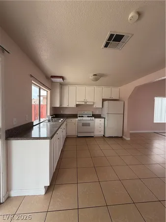 $1,700 | 5947 Via La Contera Drive, Las Vegas, NV 89122