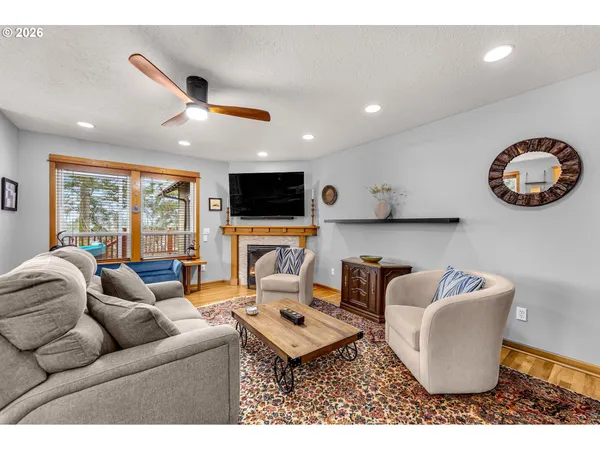 $675,000 | 1261 Southwest Binford Lake Parkway, Gresham, OR 97080