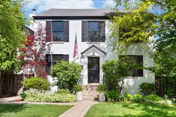 $1,349,000 | 2433 Hastings Avenue, Evanston, IL 60201
