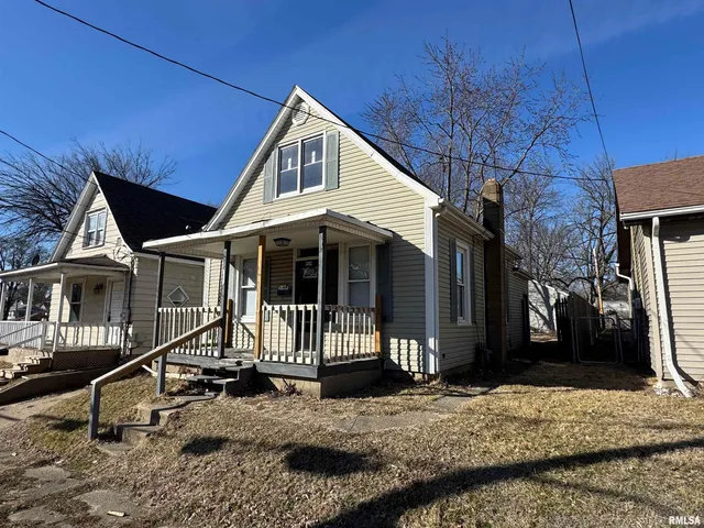 $55,000 | 929 West Brons Avenue, Peoria, IL 61604