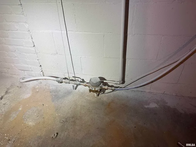 $55,000 | 929 West Brons Avenue, Peoria, IL 61604