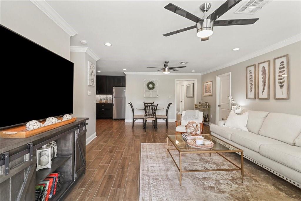 2405 Haring Road Metairie, LA 70001 - Photo 4 of 21 Gallery Image 4