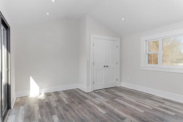 $5,000 | 2750 Whitney Avenue, Hamden, CT 06518